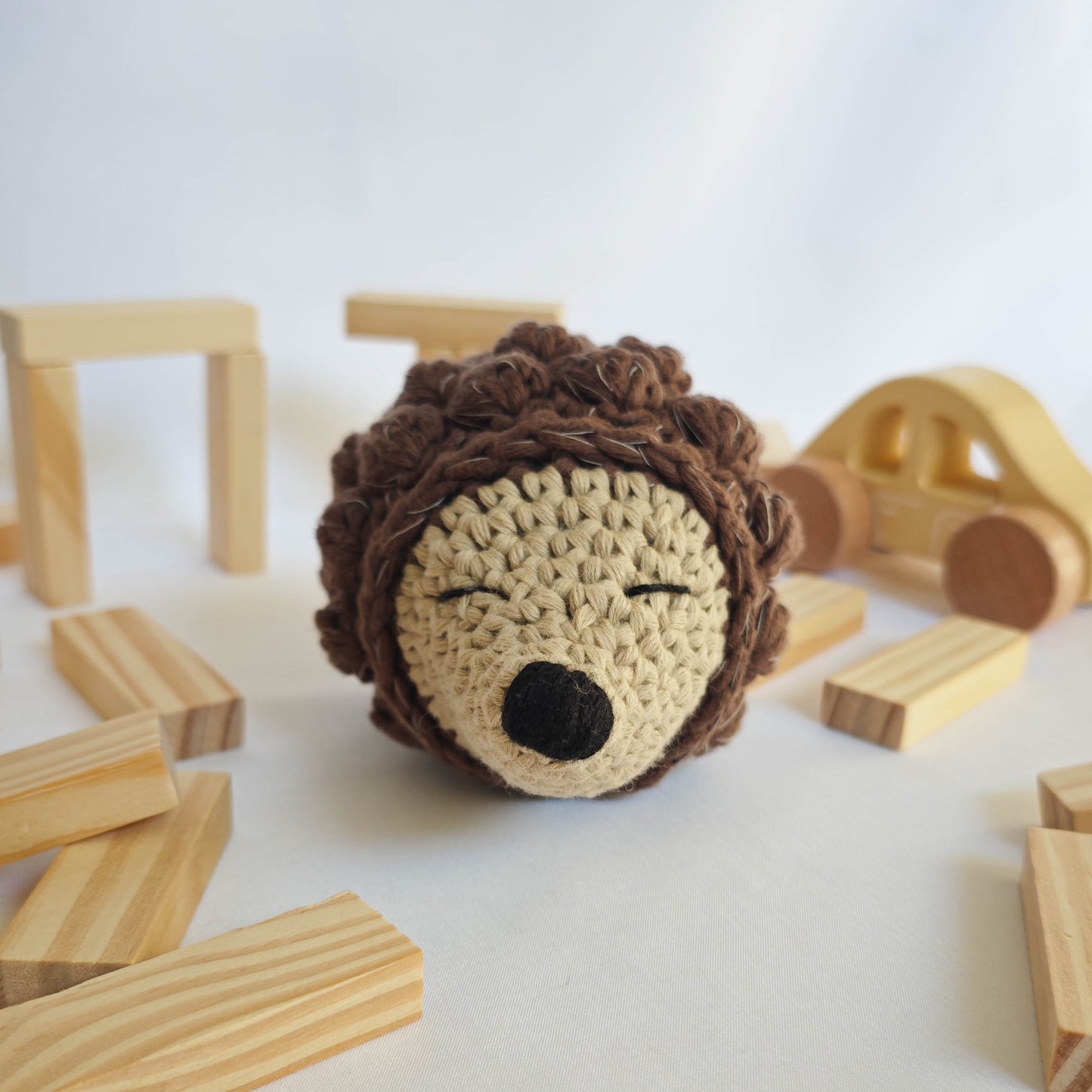 ERIZO AMIGURUMI SONAJERO