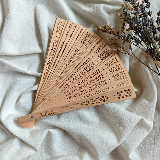 ABANICO DE MADERA