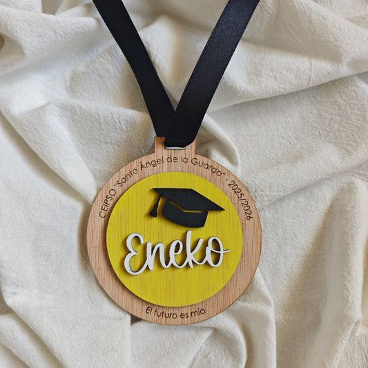 MEDALLA DE GRADUACIÓN CON CÍRCULO DE COLOR