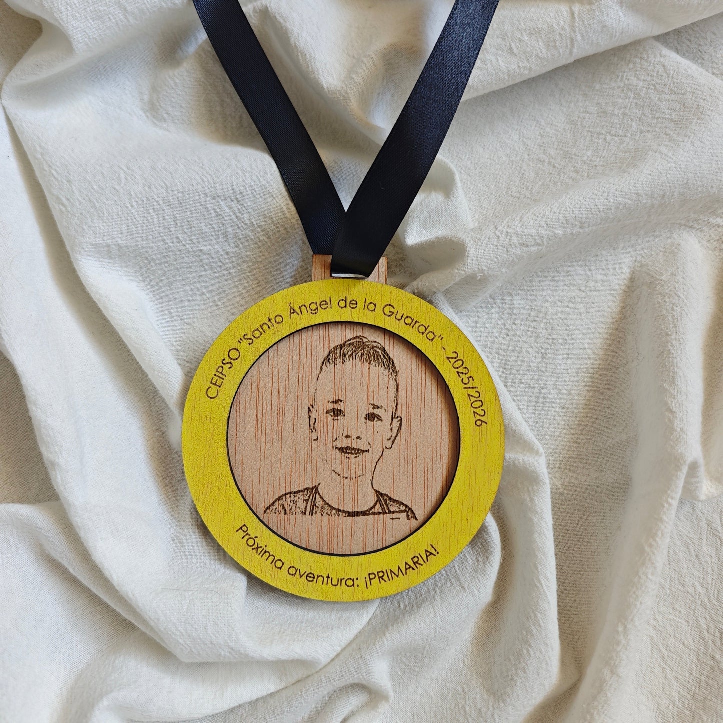 MEDALLA DE GRADUACIÓN CON FOTO GRABADA
